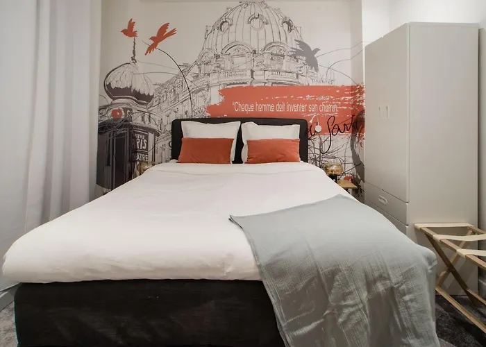 Sartre : Au Coeur De La Rive Gauche, Neuf, Design, 2/4 Personnes Apartment *